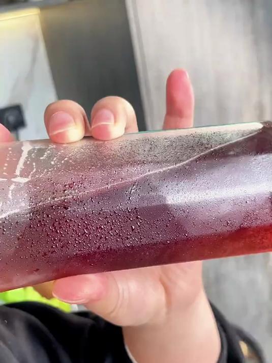 便携瓶装超方便！酸梅汤随身携带，随时享清爽