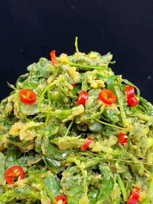 这是野菜最好吃做法 做法简单 配上蒜汁太好吃了