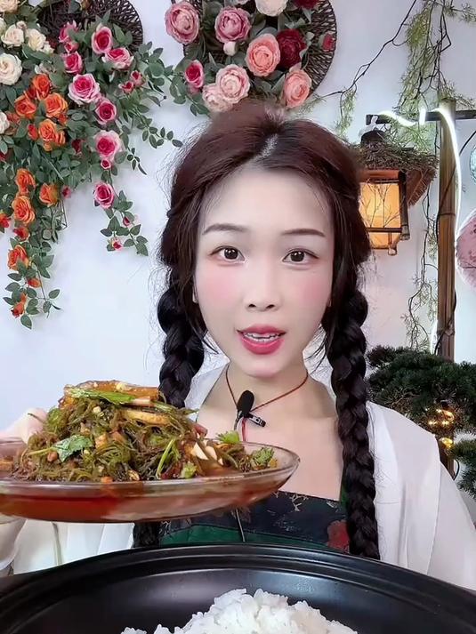 粉蒸肉盖糯米饭