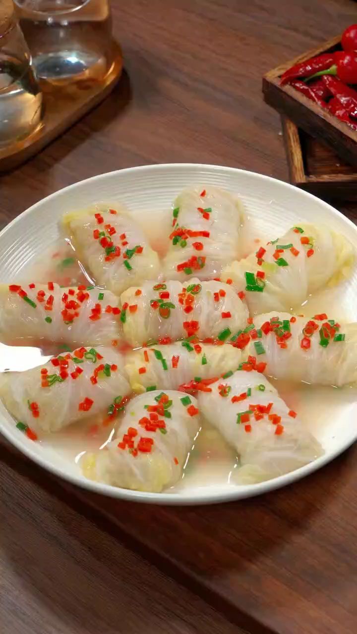万万没想到,把大白菜放进锅里蒸一蒸,出锅的瞬间就是一道经典美食。