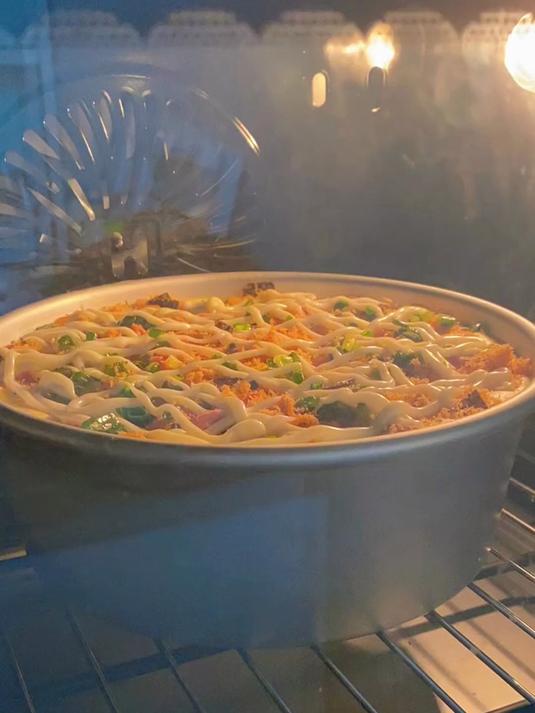 八寸爆浆火腿肉松戚风蛋糕