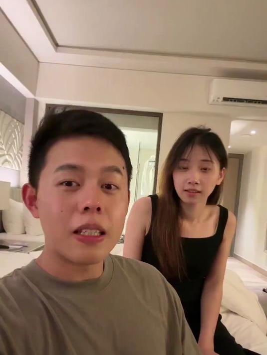 看我俩这默契度！看海底星空差点儿把小丑鱼给整无语了……