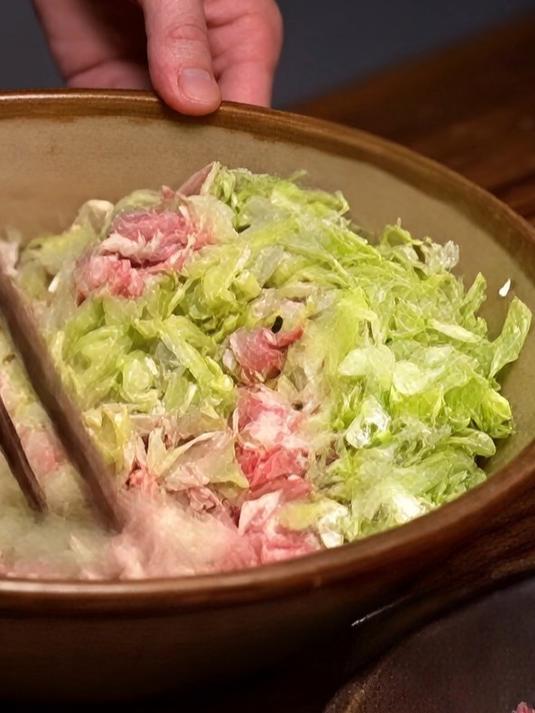 宫廷值夜的猪肉白菜锅贴