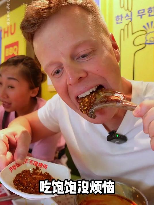 自助餐的快乐就是,我馋的都成了我的盘中餐啦