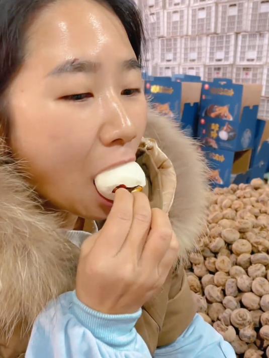 火锅配菜马蹄 脆甜多汁 涮煮后口感超棒