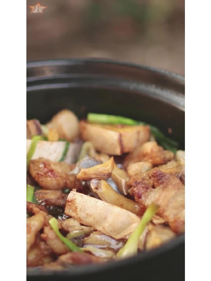 鱼干焖腩肉鱼干的形成是海边渔民的智慧,传统的保存食物方法