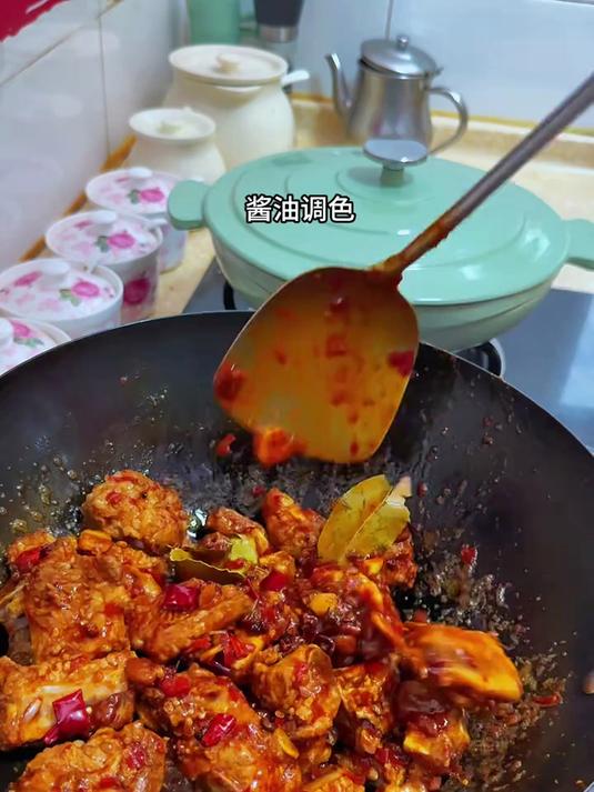 谁能拒绝这个笋干烧排骨啊