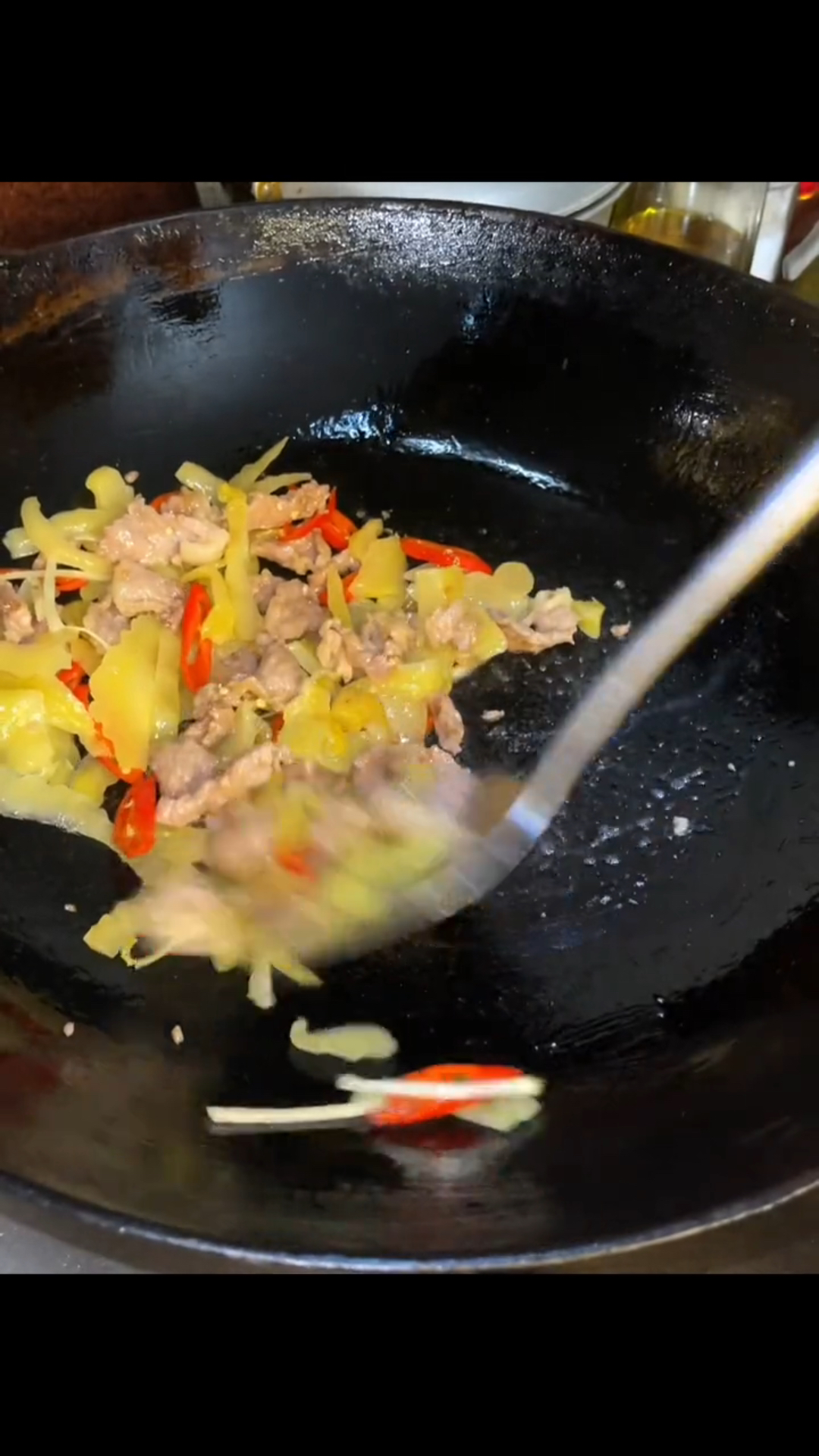家常菜超简单的做法:咸菜炒猪肉