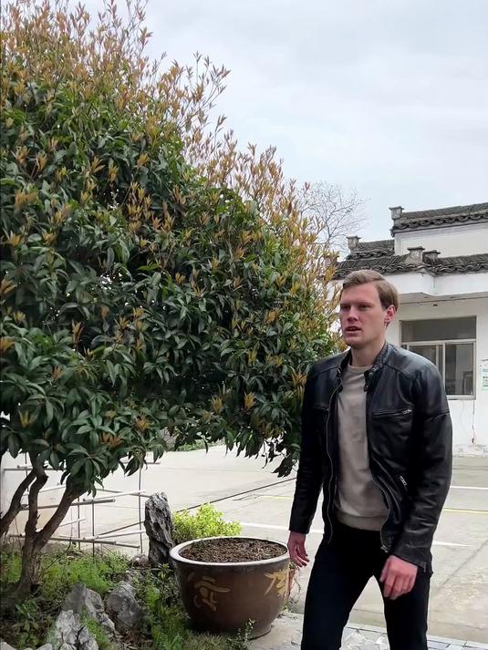 当做披萨的潘姥姥，遇见做披萨他姥姥的克里斯