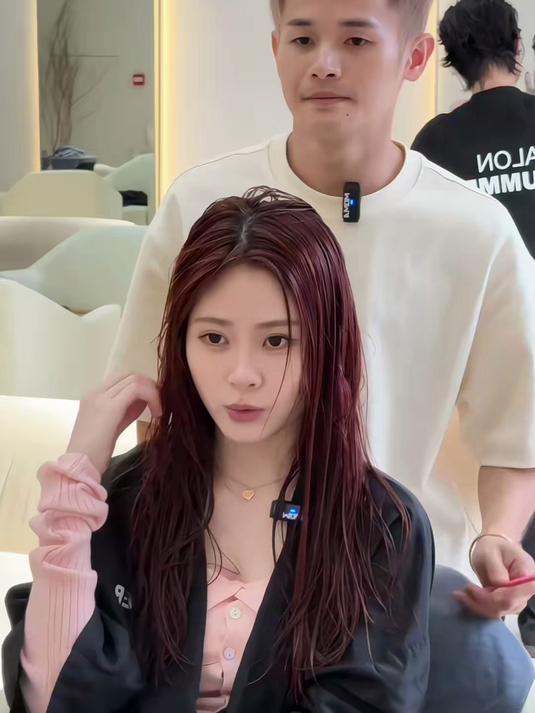 层次感发型,锁骨发是女孩们心心念念的发型呀