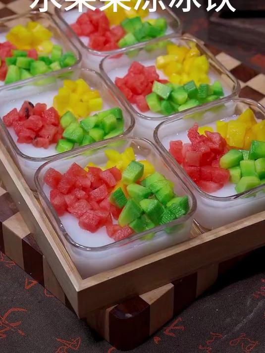 自制果冻孩子很喜欢