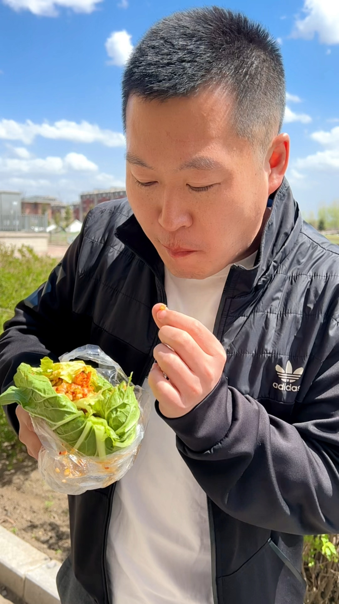 东北鱼子酱饭包