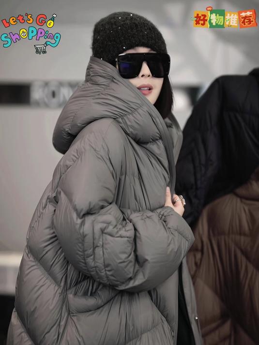 溶溶「绵云泡芙」RONG 90白鸭绒不规则压线锁绒泡芙感羽绒服来啦