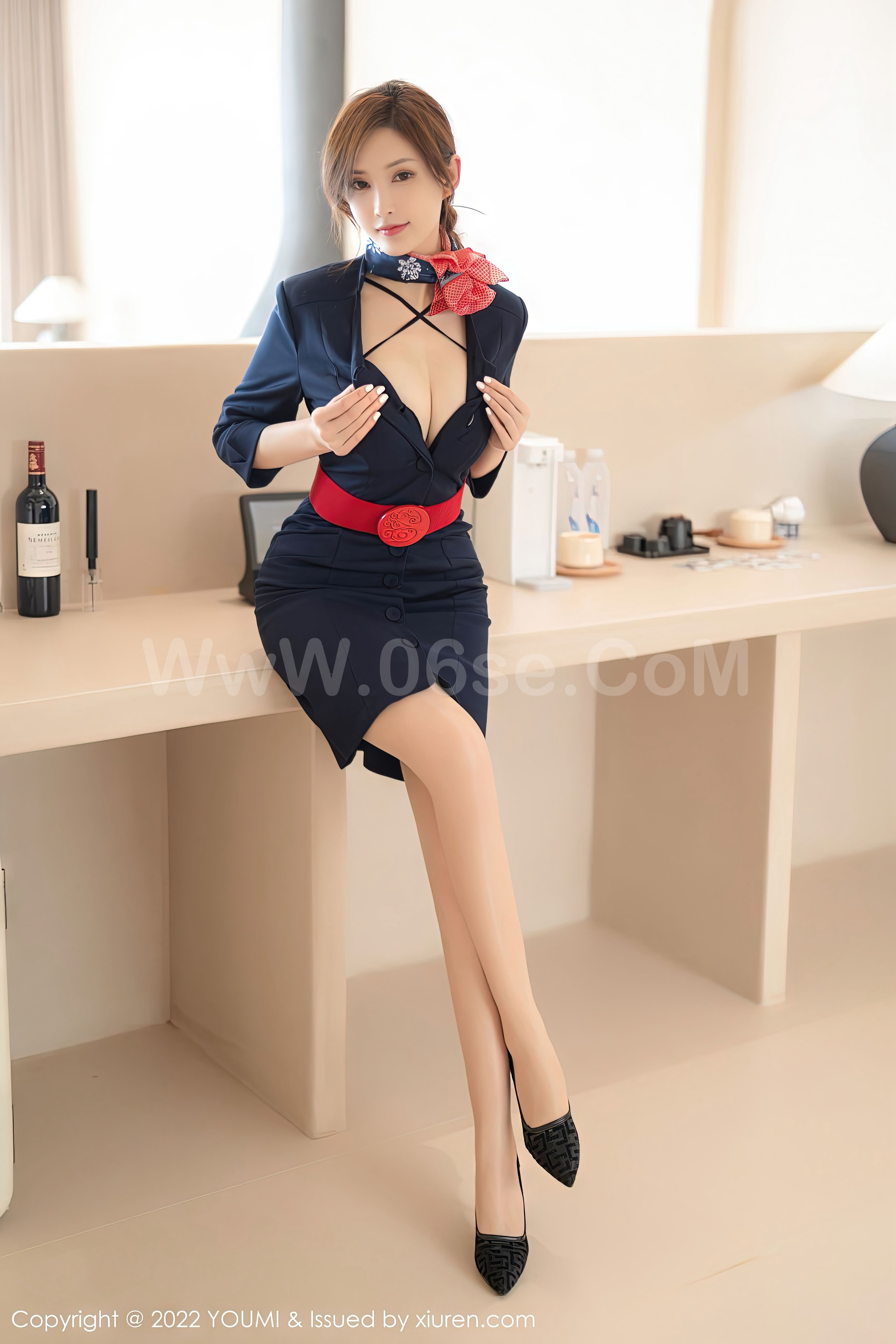 图片[7]-YouMi Vol.858 奶瓶土肥圆 (Tu Fei Yuan Ai Cuo Qiong)-六色网