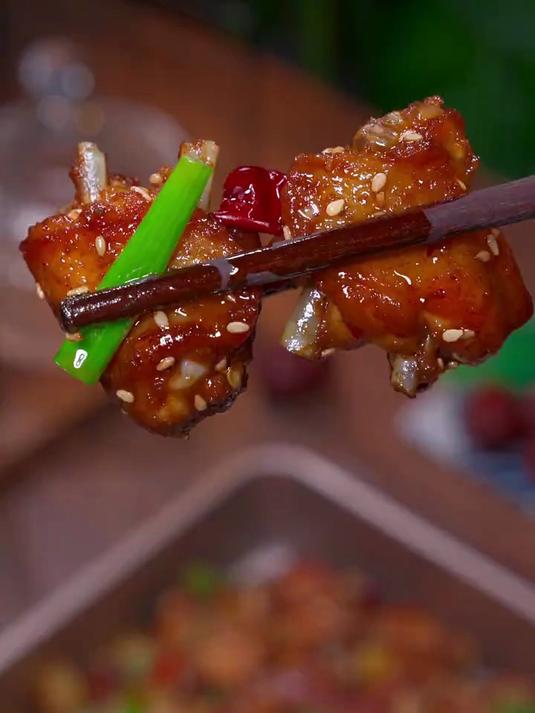 火辣美味的爆炒鸡翅