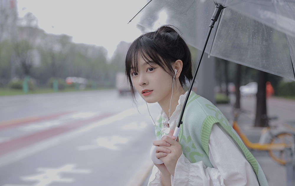 下雨天，你听什么歌-六色网
