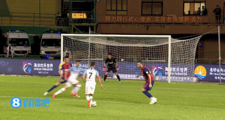 中超-宋文杰传射吉列尔梅双响 广州城4-1河北_中超广州城对阵青岛队比赛结果_广州城4-2青岛队比赛详情