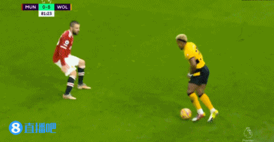 英超-曼联客场1-3布伦特福德 b费失点_曼联0-1狼队 老特拉福德 穆蒂尼奥进球