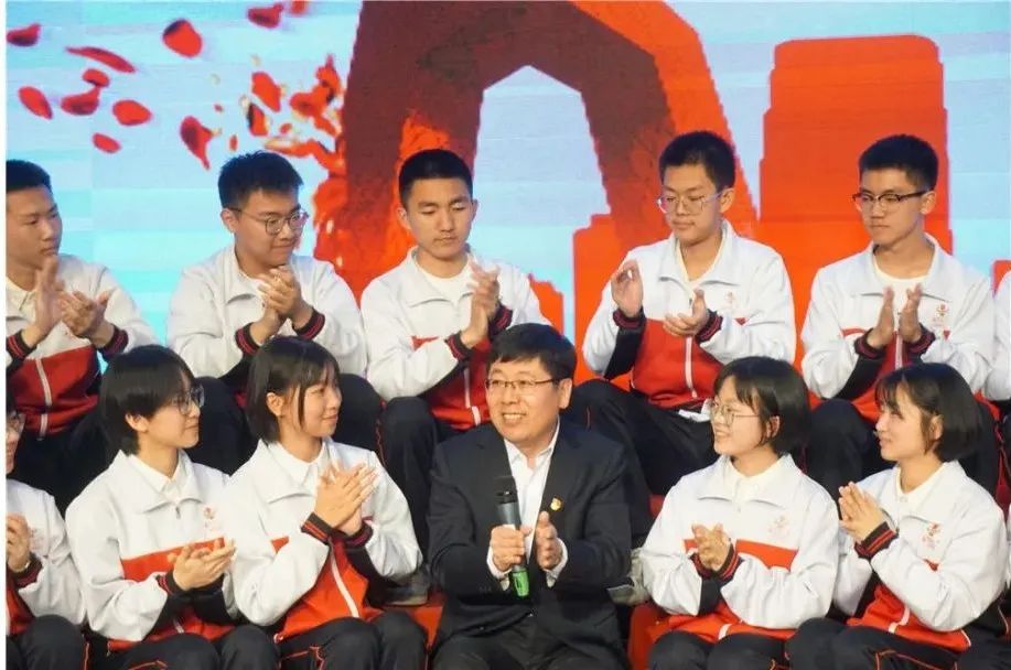 秦皇岛市第一中学(红色家书“百家校园行”——走进秦皇岛市第一中学)-图4 秦皇岛市第一中学(红色家书“百家校园行”——走进秦皇岛市第一中学)-图4