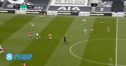 卡瓦尼进球无效争议_曼联3-1热刺比赛战报_英联杯-孙兴慜角球破门迪亚洛破门 曼联3-4热刺