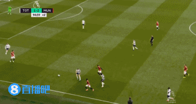 卡瓦尼进球无效争议_英联杯-孙兴慜角球破门迪亚洛破门 曼联3-4热刺_曼联3-1热刺比赛战报