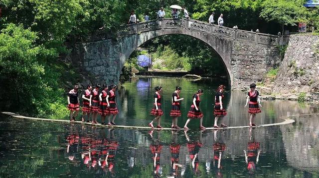 “天下四绝”之一的湖北当阳玉泉寺本身有哪“四绝”？