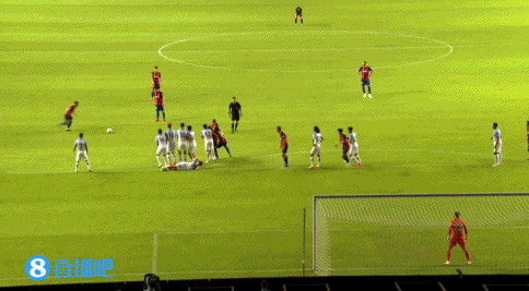 广州城4-2青岛队比赛详情_中超-宋文杰传射吉列尔梅双响 广州城4-1河北_中超广州城对阵青岛队比赛结果