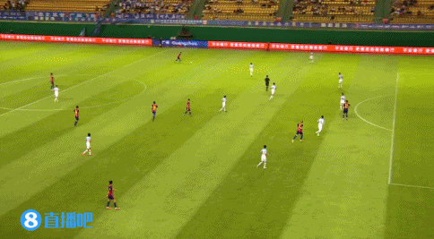 中超广州城对阵青岛队比赛结果_广州城4-2青岛队比赛详情_中超-宋文杰传射吉列尔梅双响 广州城4-1河北