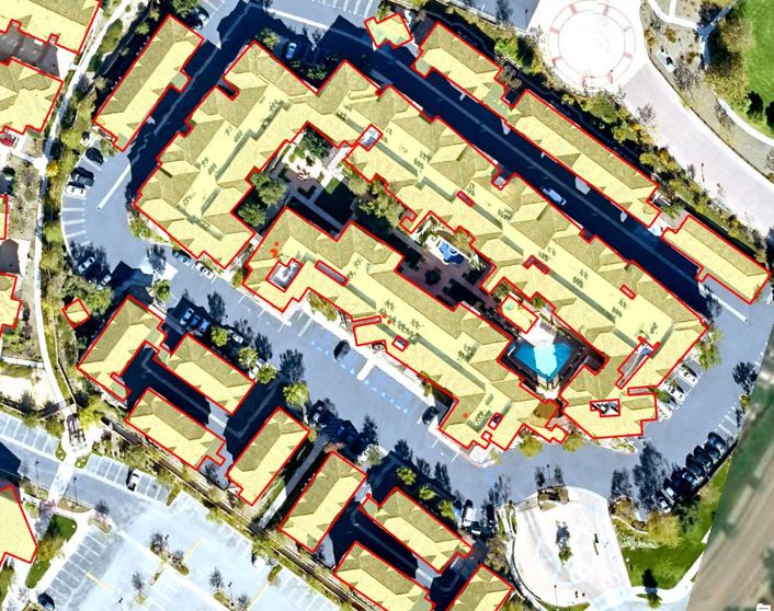 如何利用ArcGIS中的深度学习功能提取建筑物轮廓并对其进行损坏分类