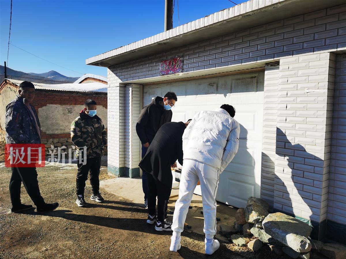 营口短视频剪辑报价 探访“土味顶流”张同学:一天接待访客65人,村民希望能沾光