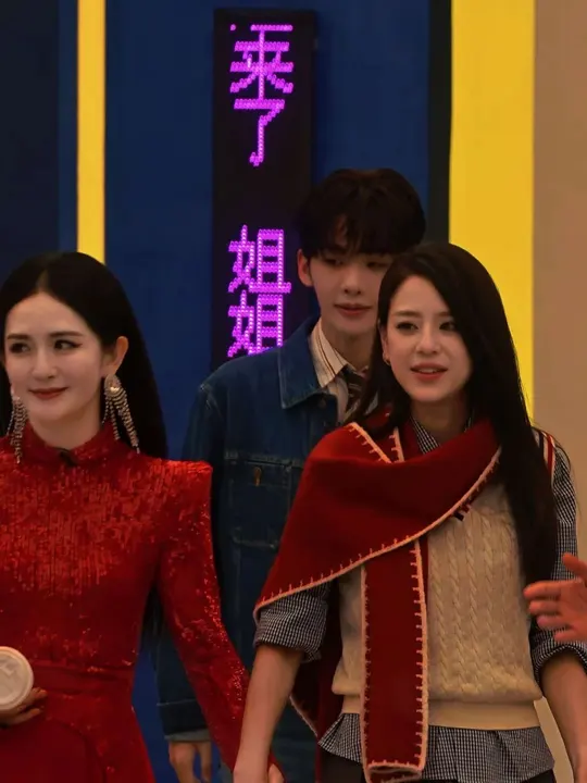 回忆杀!优乐美奶茶女孩回来啦!送考人是王赫野!