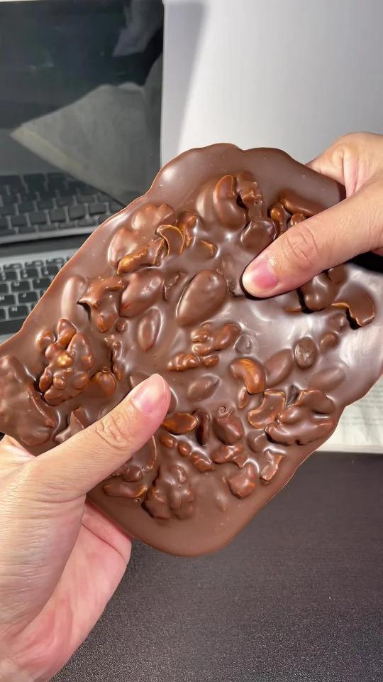 啊啊啊终于找到量大还好吃的巧克力了!