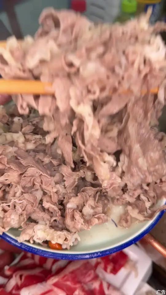 唐冶的自助,牛羊肉烧烤畅吃,头波福利只要60,就在伊兴旺 好客山东吃遍济南爱就是一起吃好多