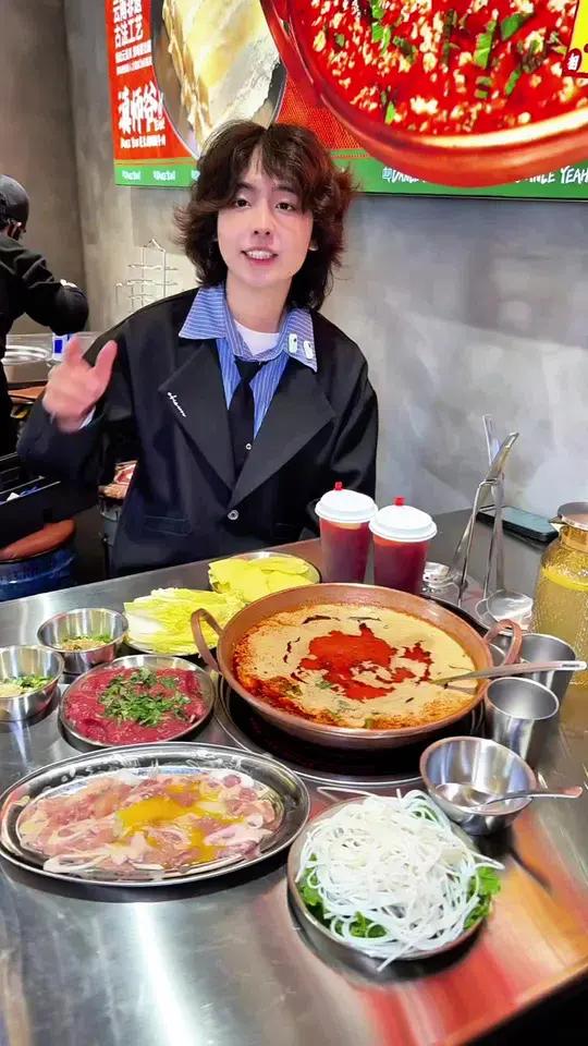 19.9代50,还有69.9双人餐,天津也能吃到云南臭豆腐火锅啦