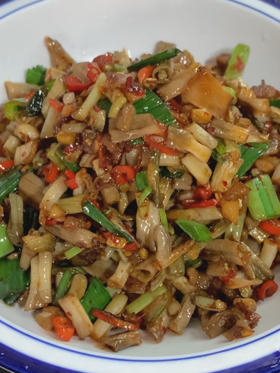 卜豆角炒肉