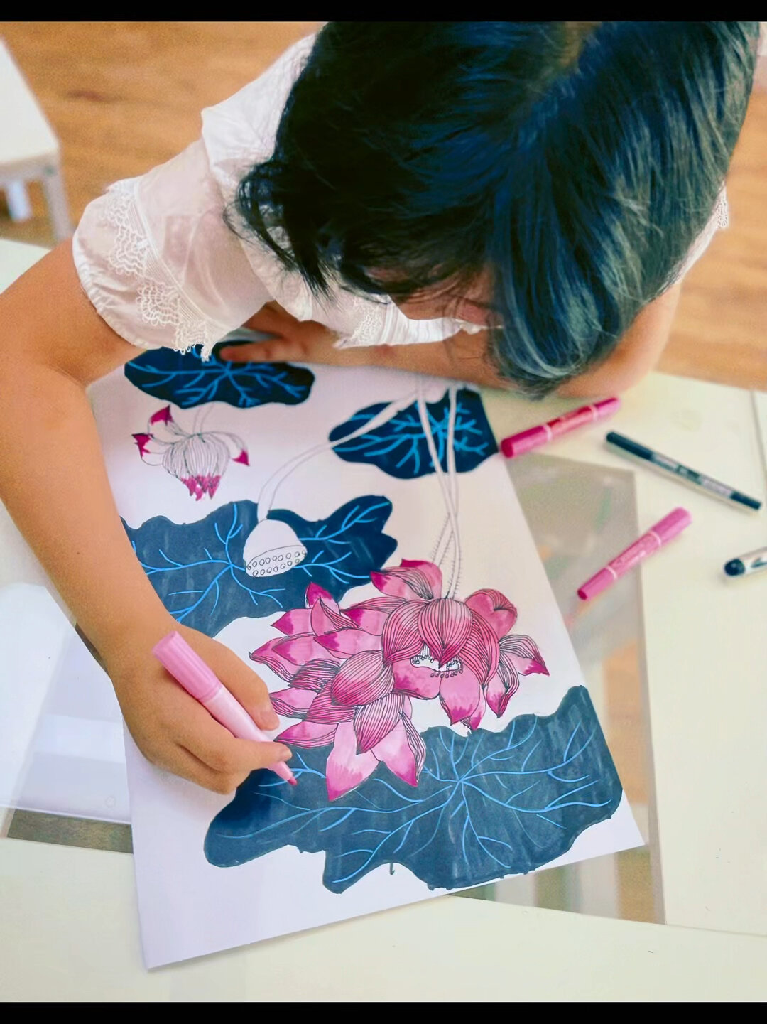 「荷花」儿童线描作品 7到10岁