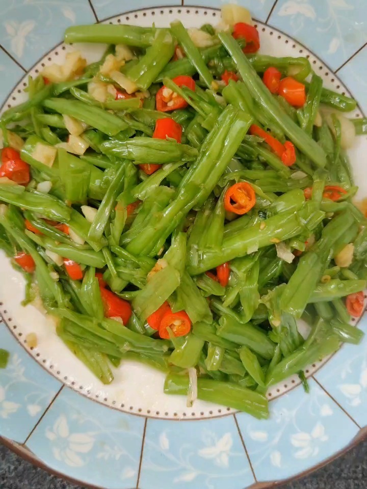 素炒空心菜