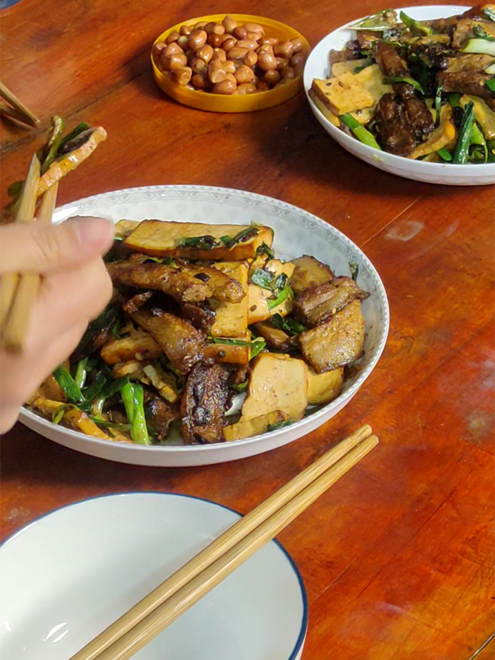在四川叫熬锅肉,你们那里叫什么?