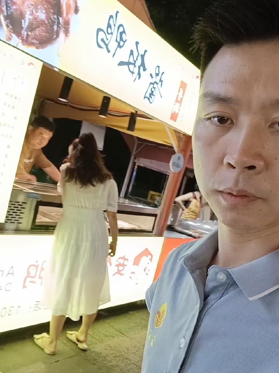    龙虾啤酒节   时间:2024年7月23日-8月8日17:00-22:00 活动一: