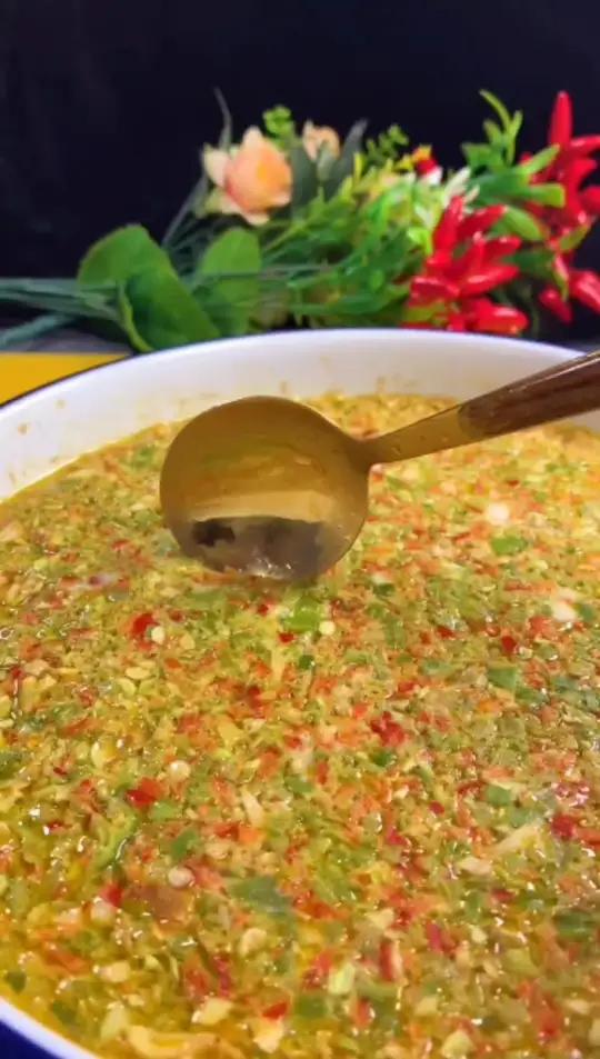 北方人喜欢蒸辣椒鸡蛋酱,南方人也喜欢吃 地方特色美食 美食教程 一起学做菜