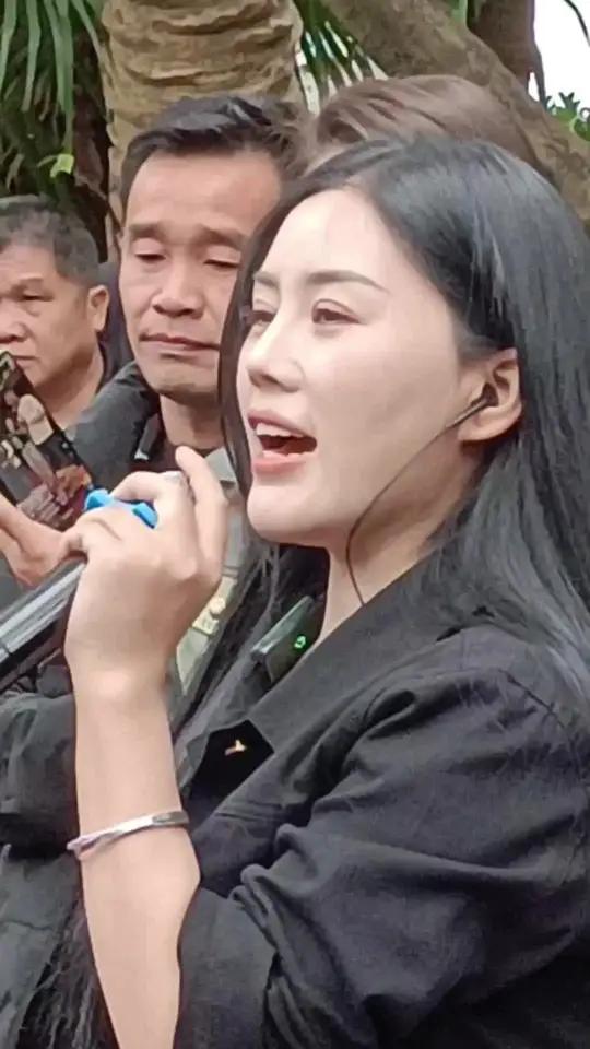 山歌酿成葡萄酒