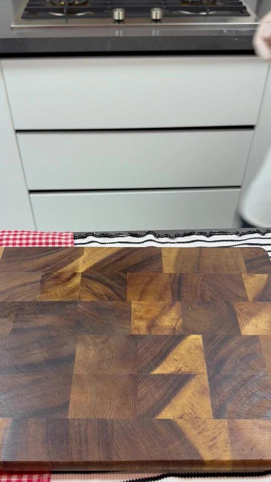 母女晚餐·脆炸猪排黑巧咖喱饭+凉拌花蛤