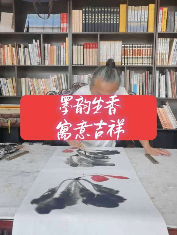 “白菜”谐音“百财”，故成为招财纳福的象征。其生长形态层层包裹，寓意守财聚气；白菜 水墨写