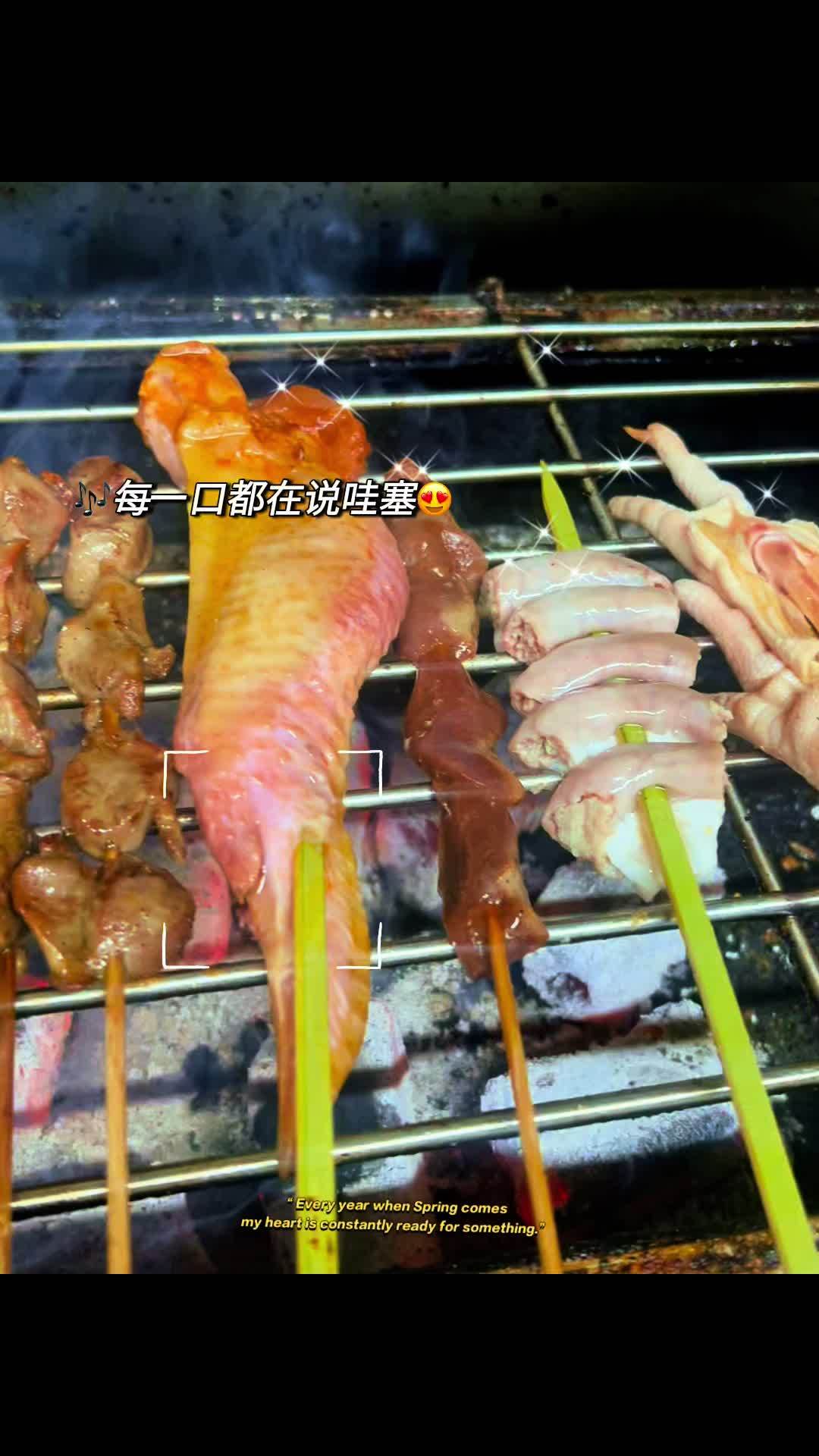 开饮了,买一打百威送6瓶 吃烧烤喝啤酒 烧烤 同城好店推荐 夜宵 附近烧烤