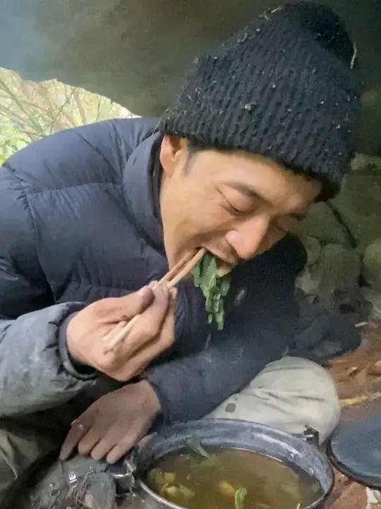 七星山荒野求生决赛选手精彩表现 100号选手车文(文车车)