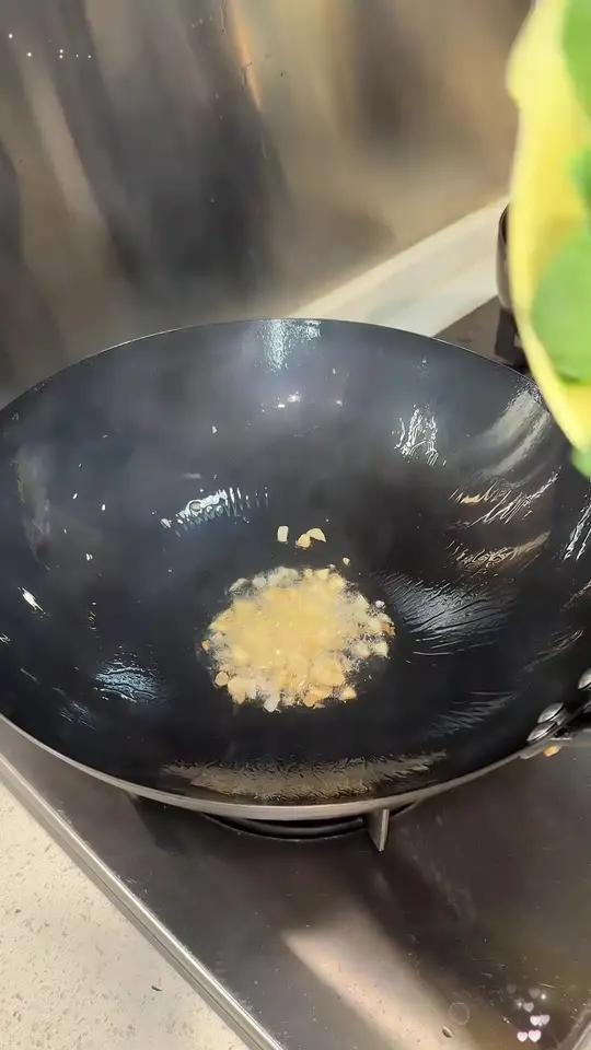 第一吃这个苏北菜苔,软软糯糯甜甜的,不爱吃青菜的小朋友都没办法拒绝了!