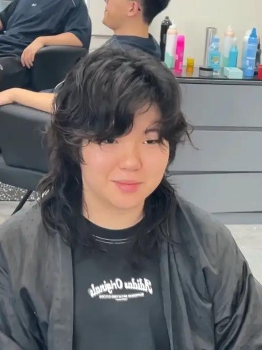 不挑脸型的发型推荐狼尾鲻鱼头卷发