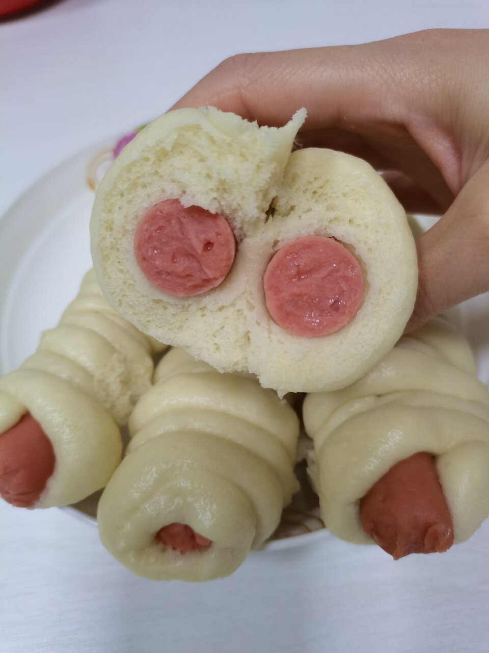 火腿肠花卷——毛毛虫