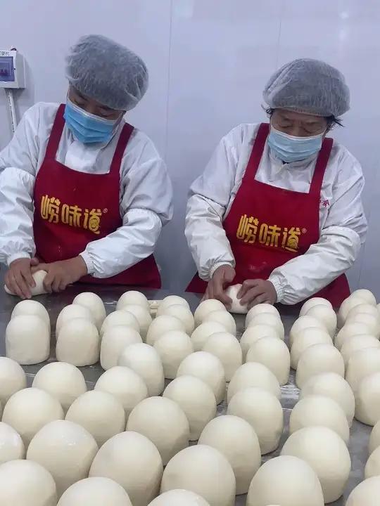 非遗手艺传承！王哥庄大馒头，一口尝到老味道