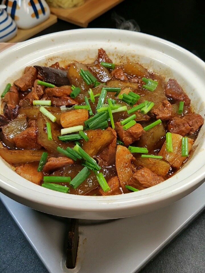 山芋粉圆子烧肉